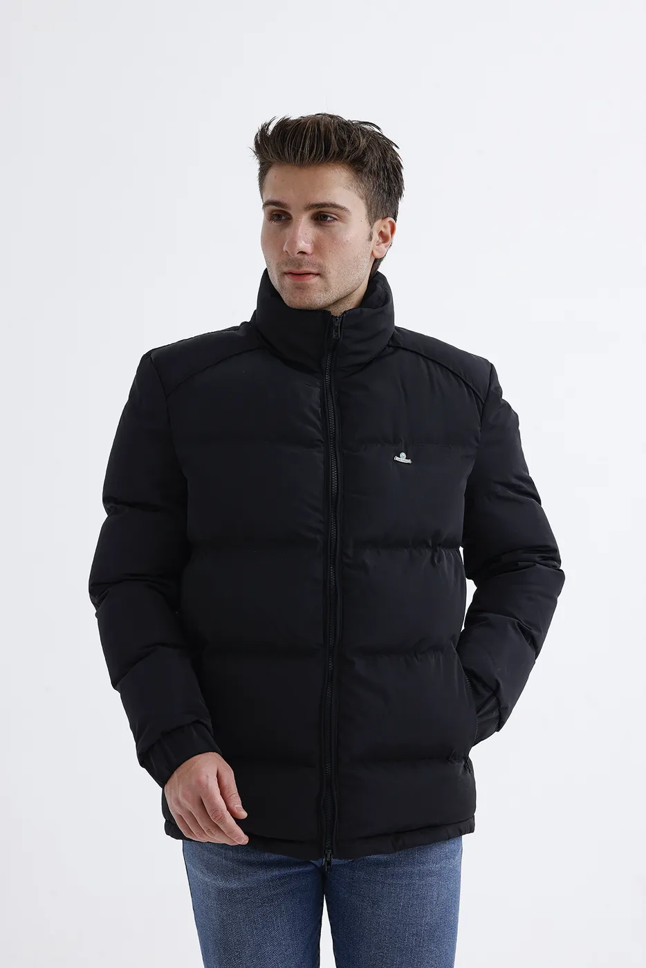 Puffer jacket manufacturer Turkey black